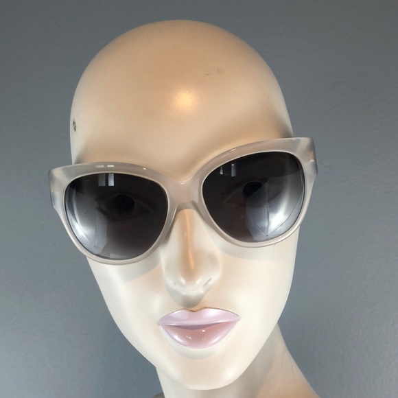 Women’s MaxMara Sunglasses - Picture 1 of 8